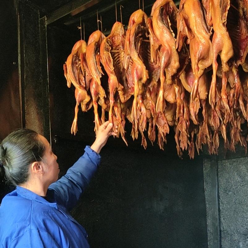 浏阳市集里小谢土货店