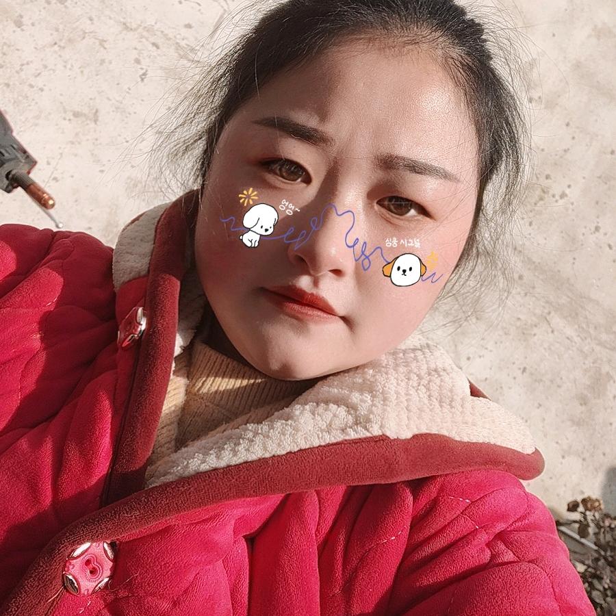 乐   悠   刘