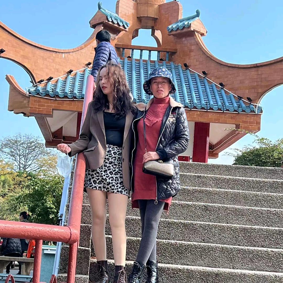 我爱花花草草