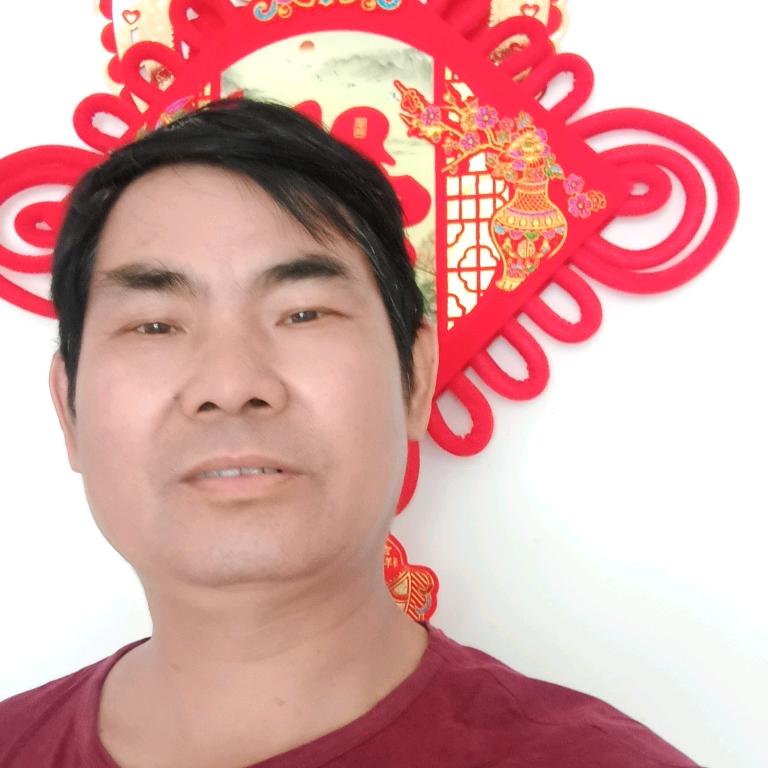 岁月年华，爱唱歌。