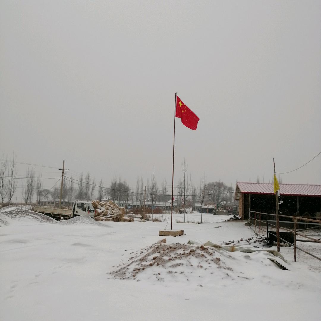 喜欢风雨中前行的自己！