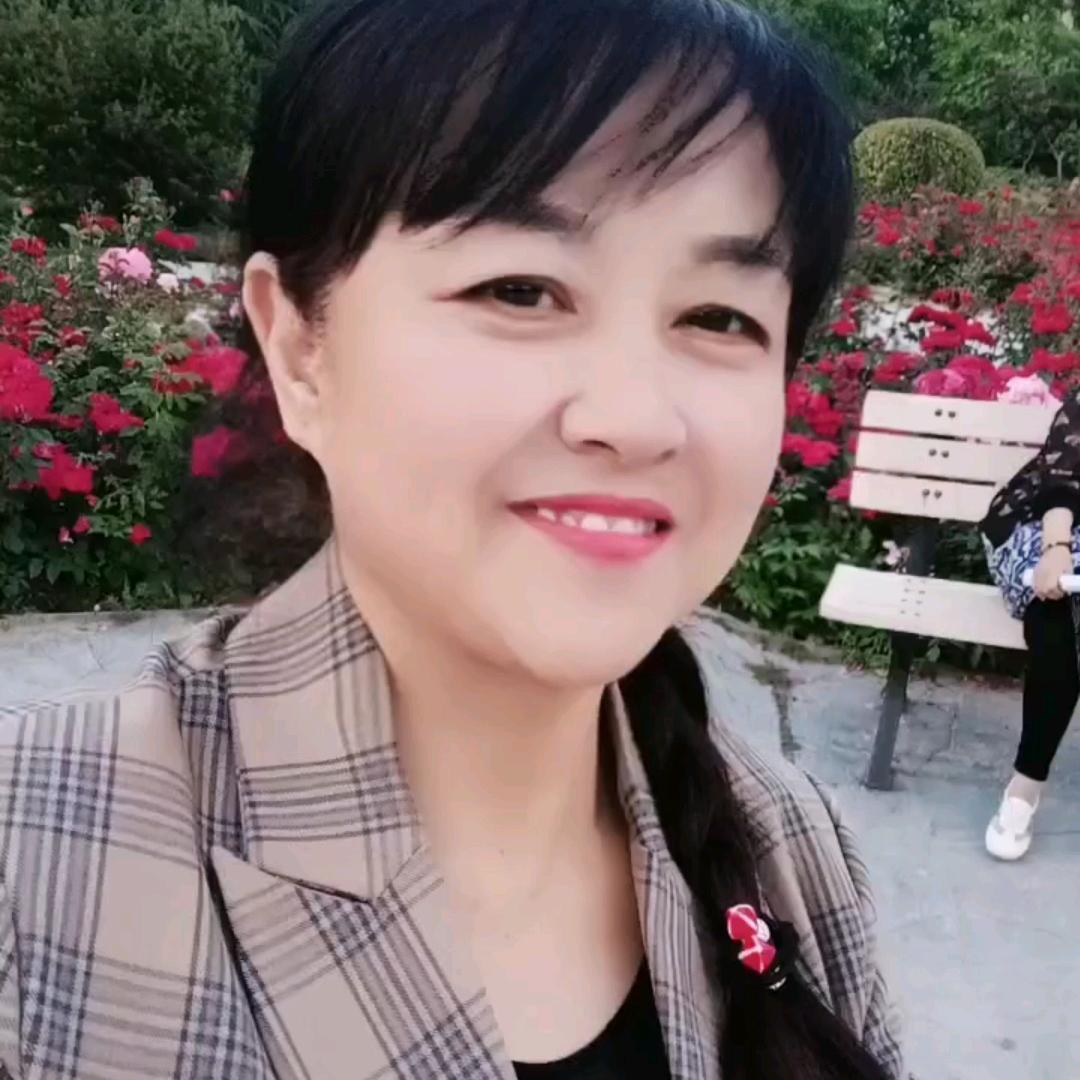 白雪红梅