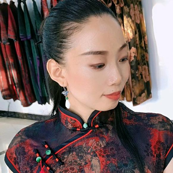 望都柒禧服饰