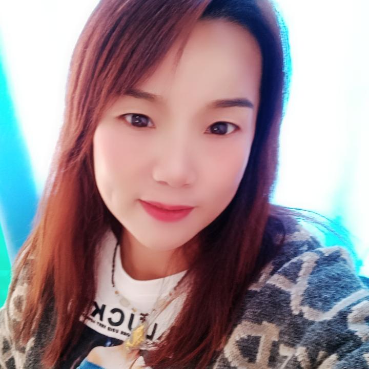 张霞