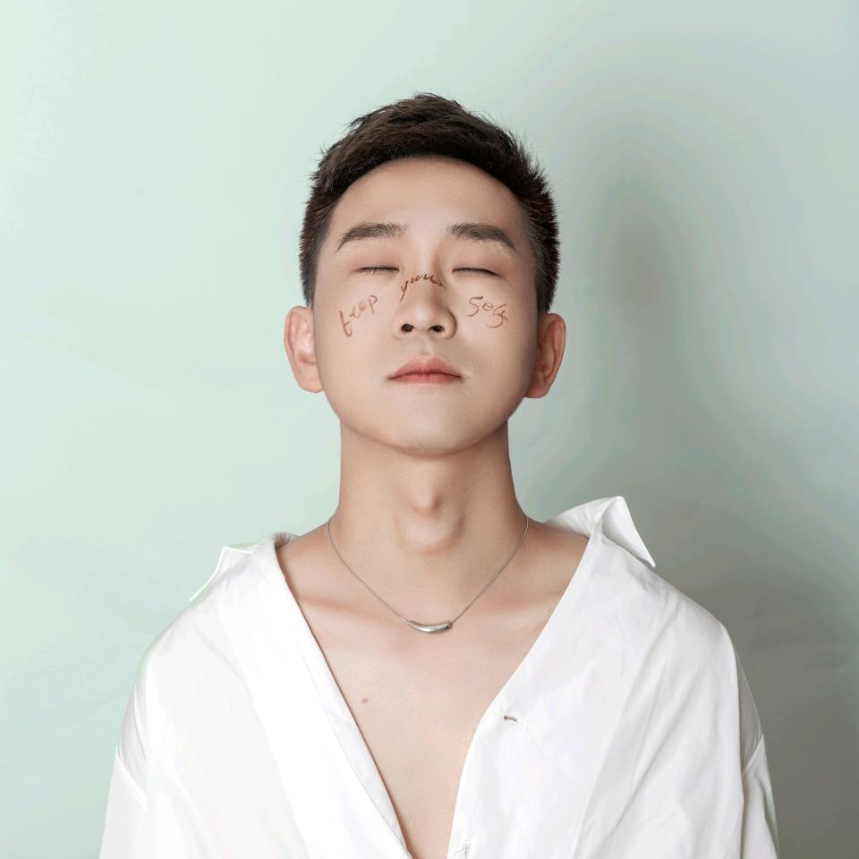 年轻的江华🌈