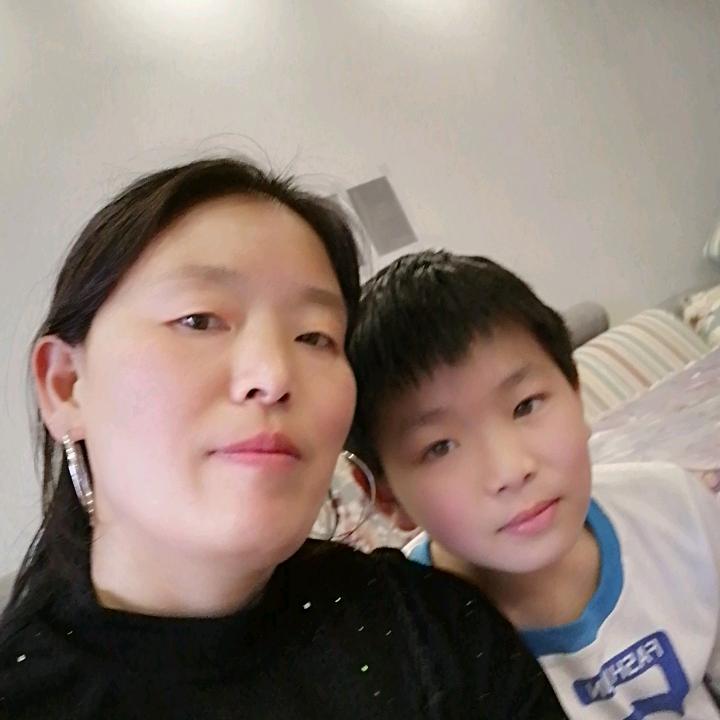 刘三妹。