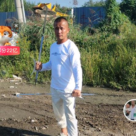 只有亡命天涯在赌人生