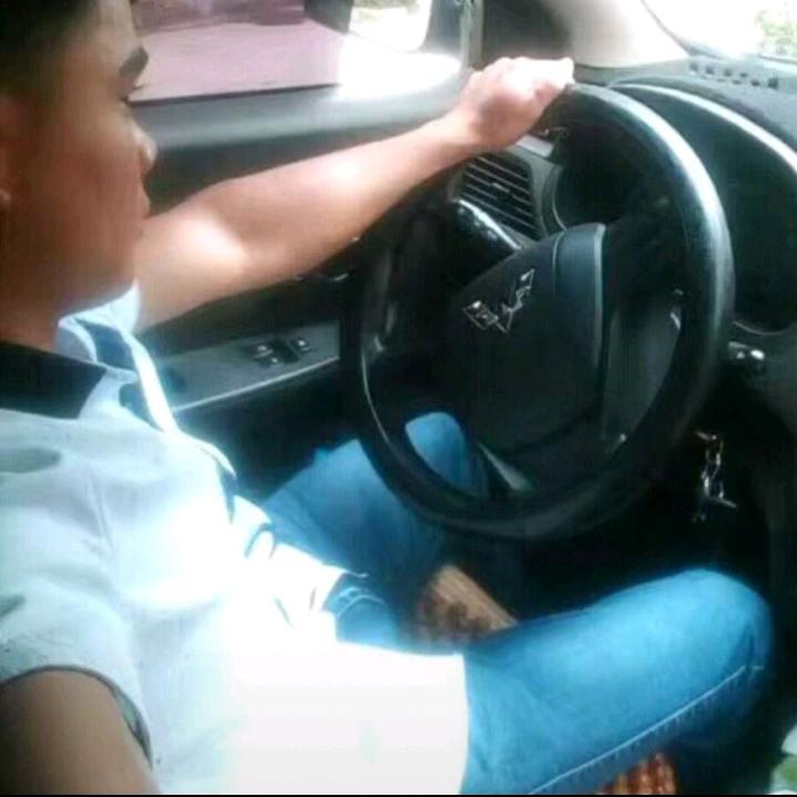 曼  摊  川  味  快  餐  店