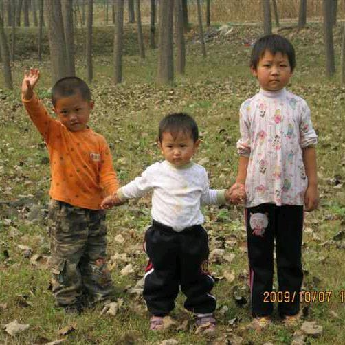 穷开心，别想那么多