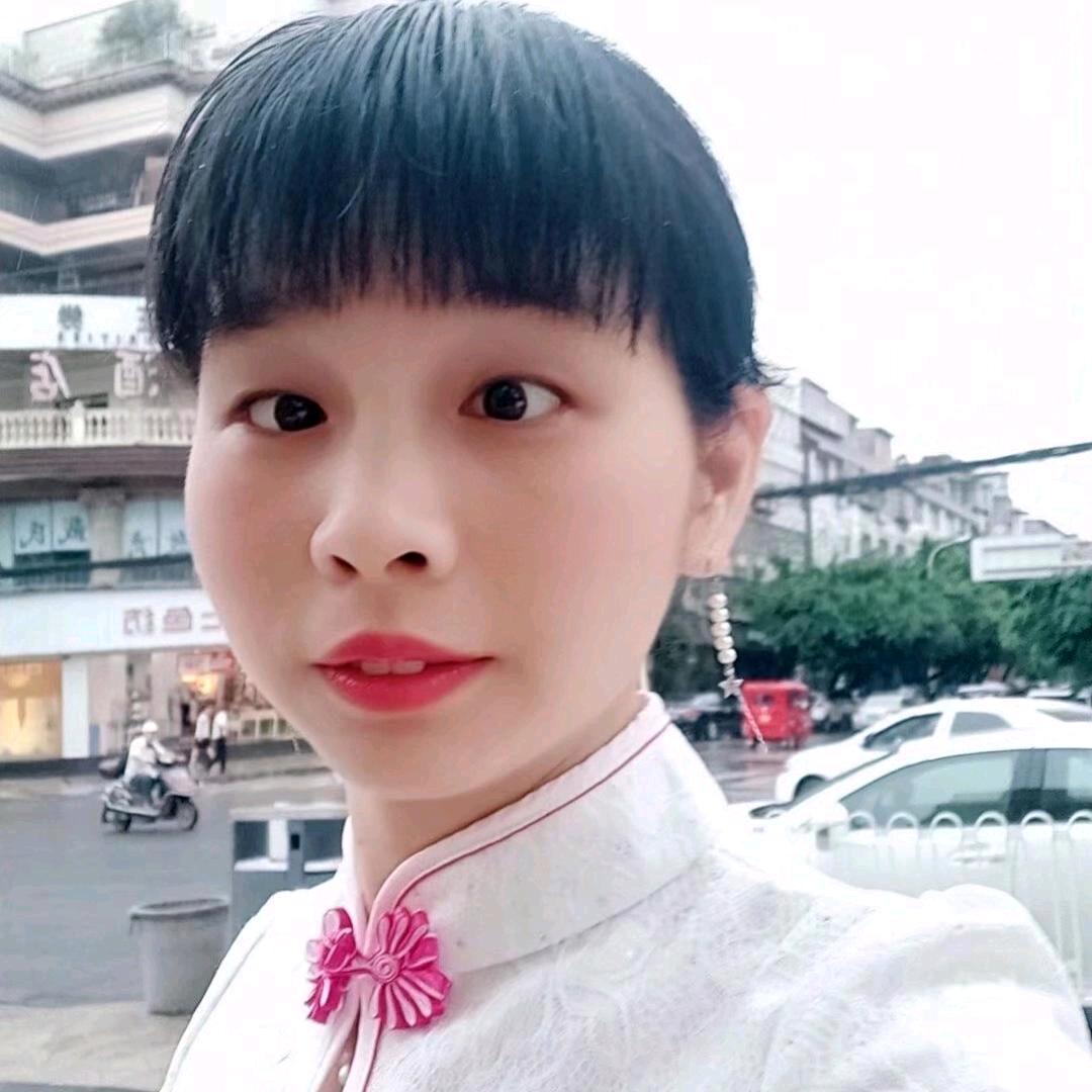 心❤️语💞没人懂💞