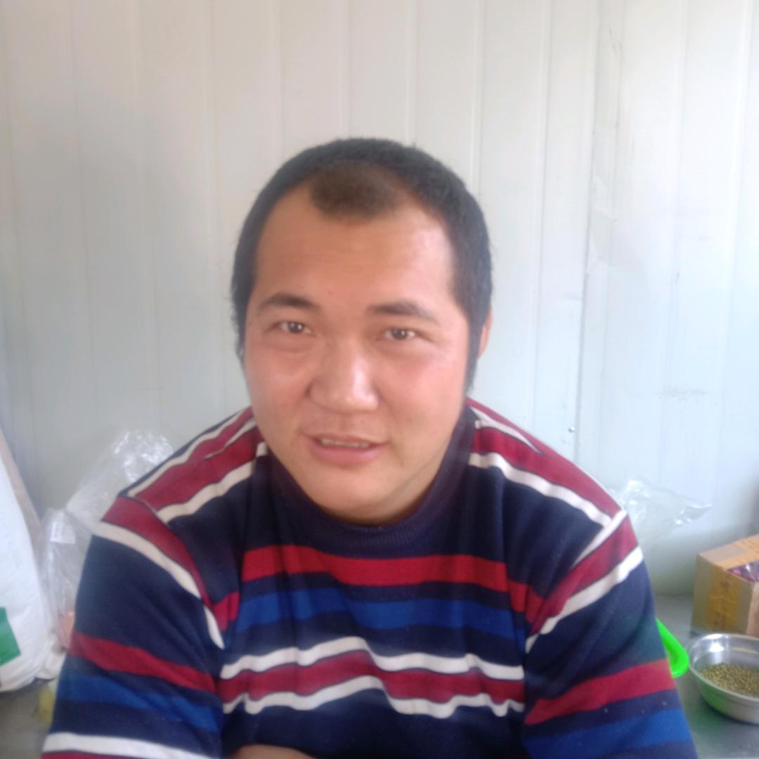 郭学东收废品大量收，废品