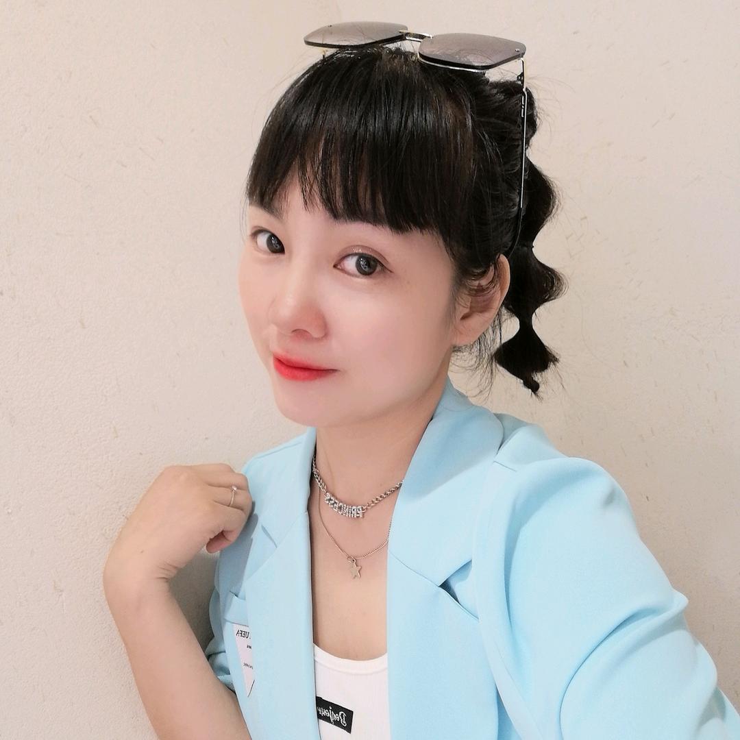 建始享约女装三店艳子
