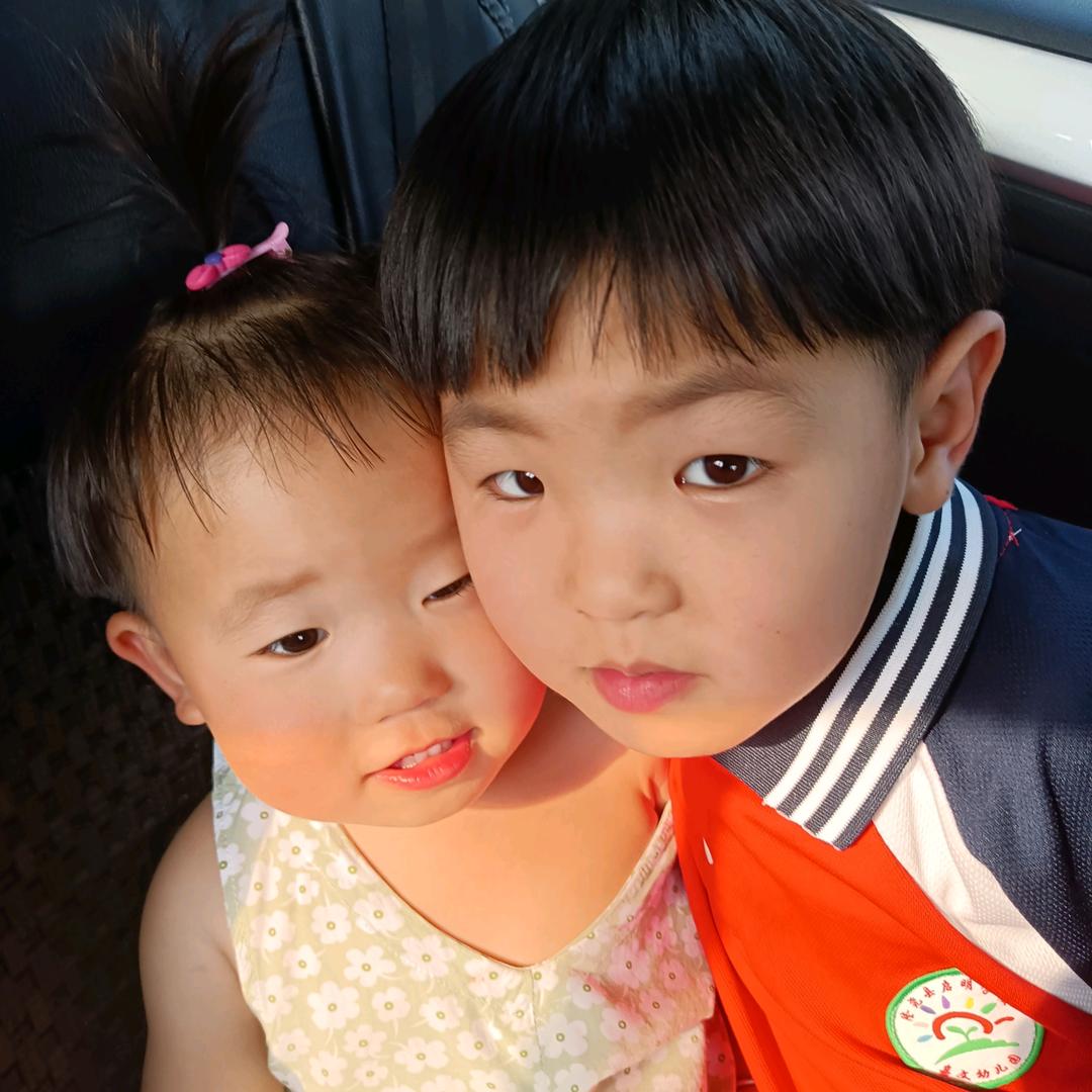 一家四口一儿一女