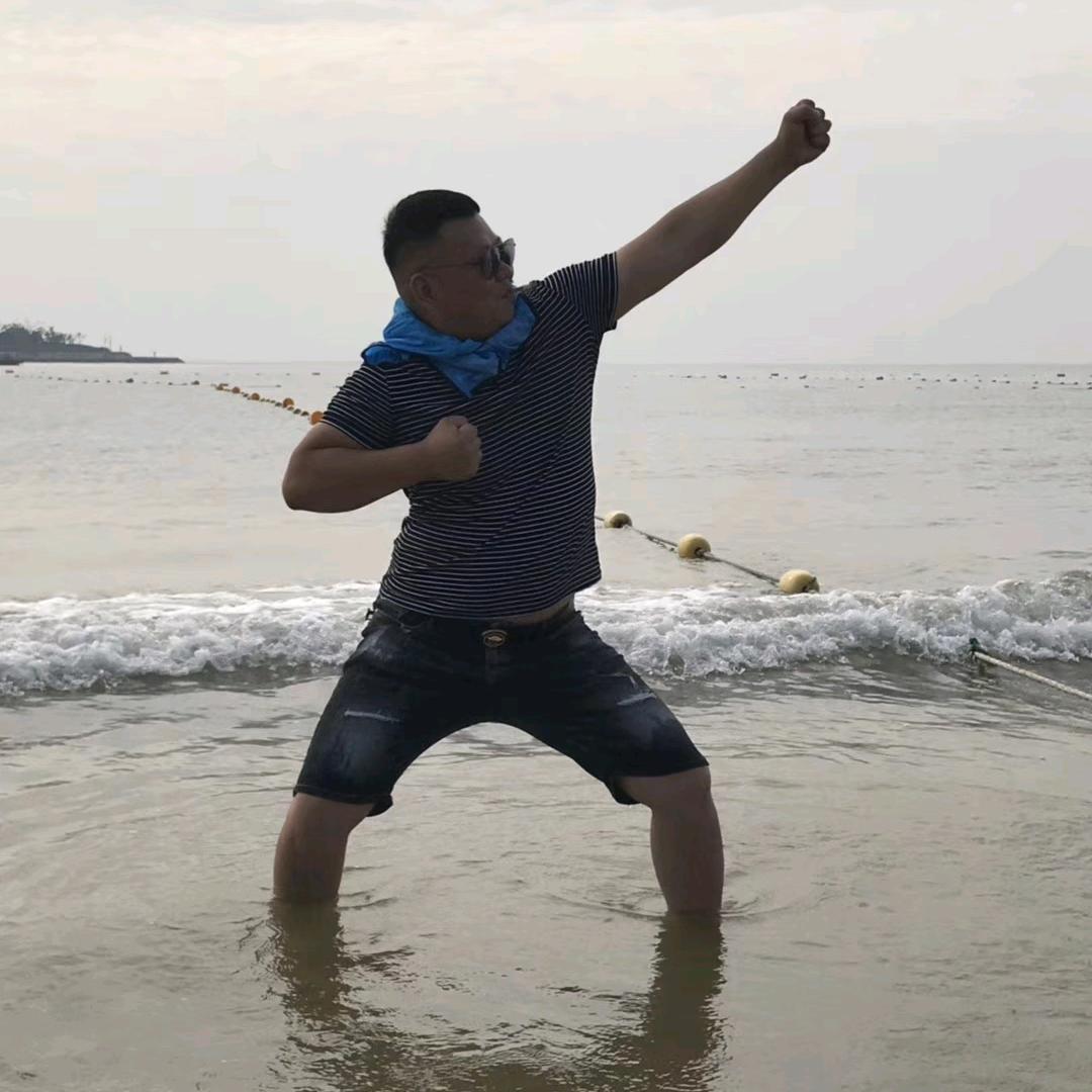 贺鑫