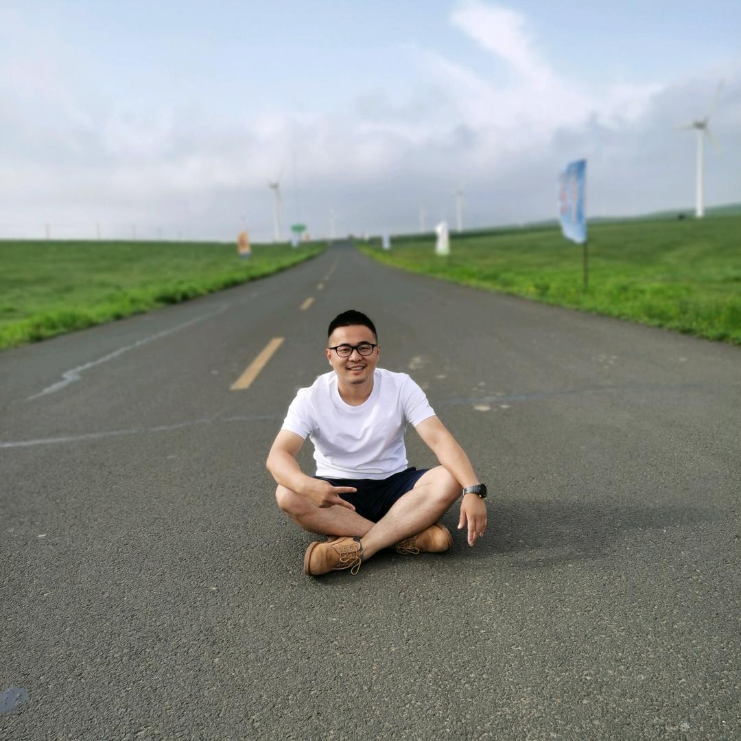 特能拉崔老板