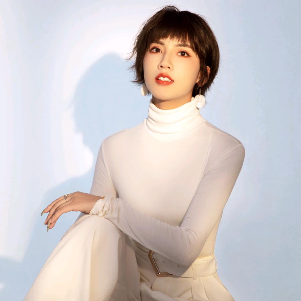 衡山美容白富美