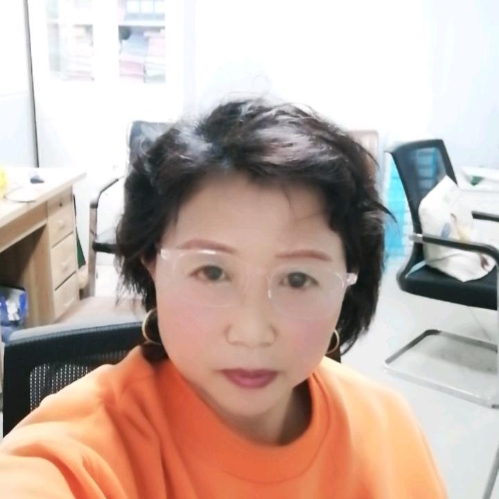 ying英姿飒爽