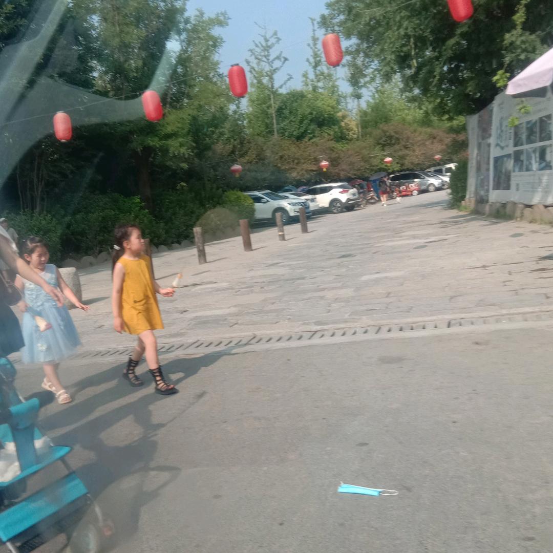 王小明