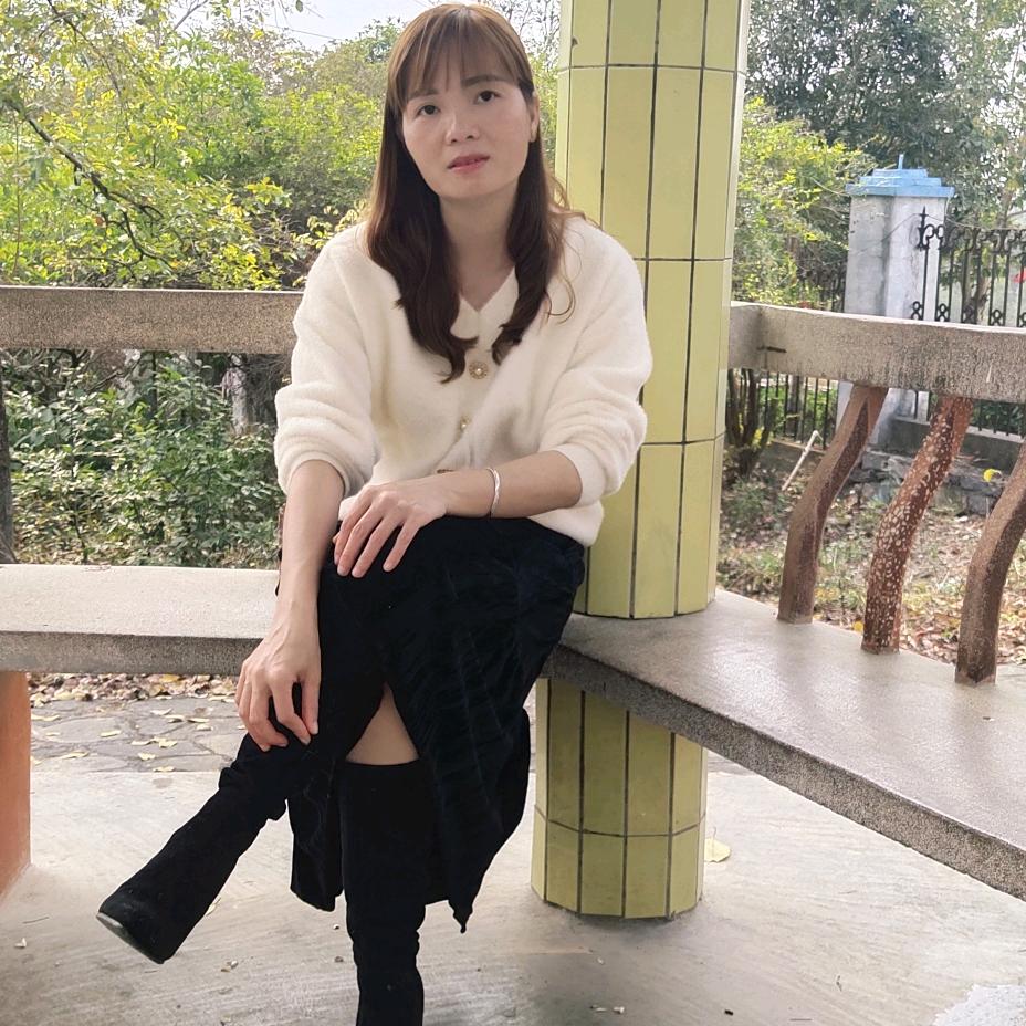 ╭(╯💐🍂开心果🌴╭(╯《拒绝聊《