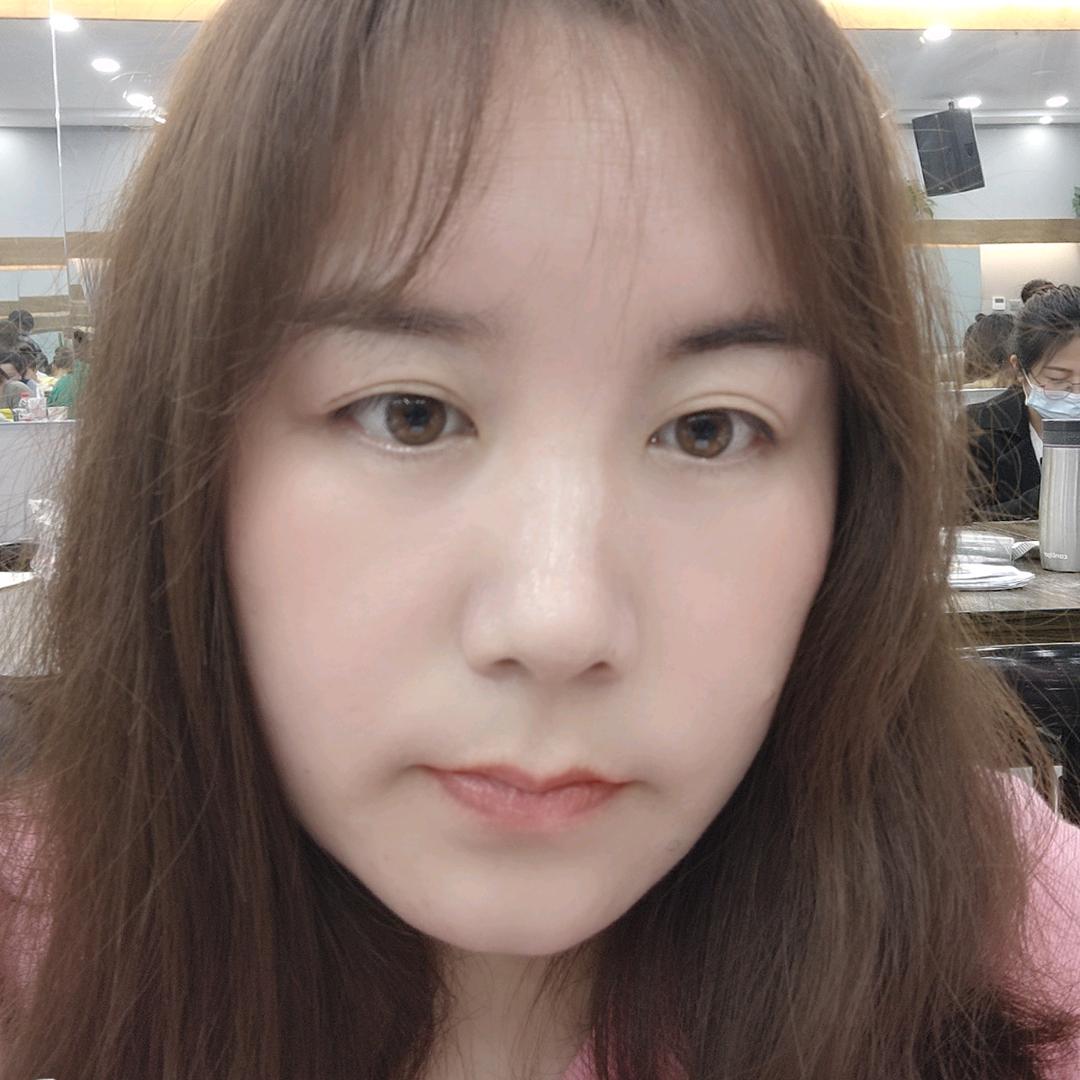 特美丽娜娜