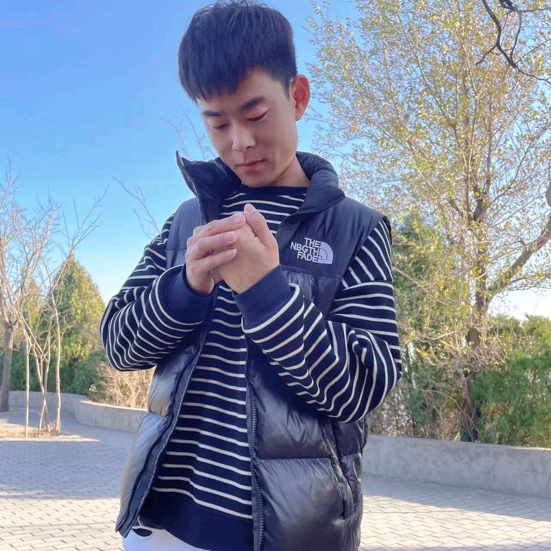 wang╭(╯康╰)╮