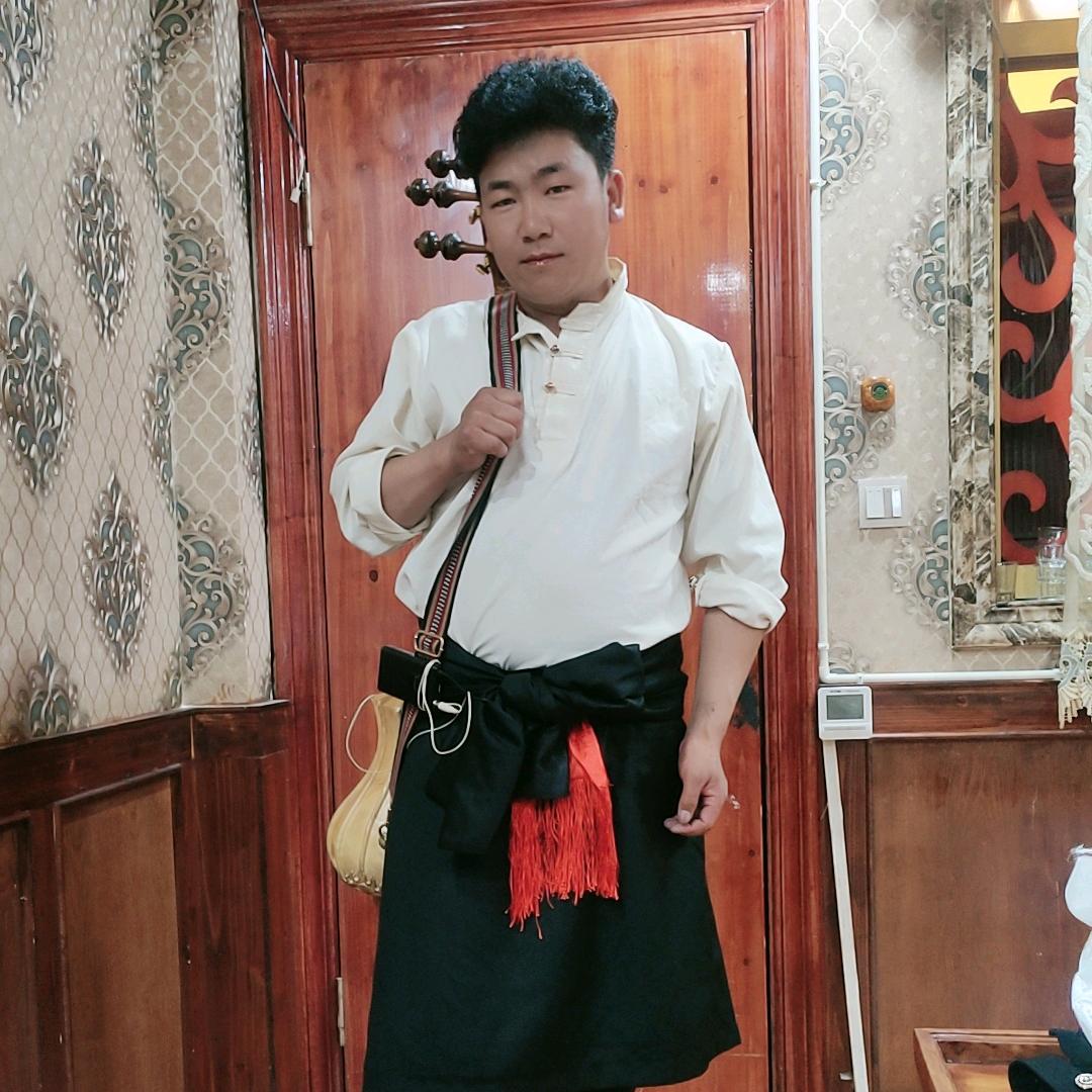 吴 喜卓啦