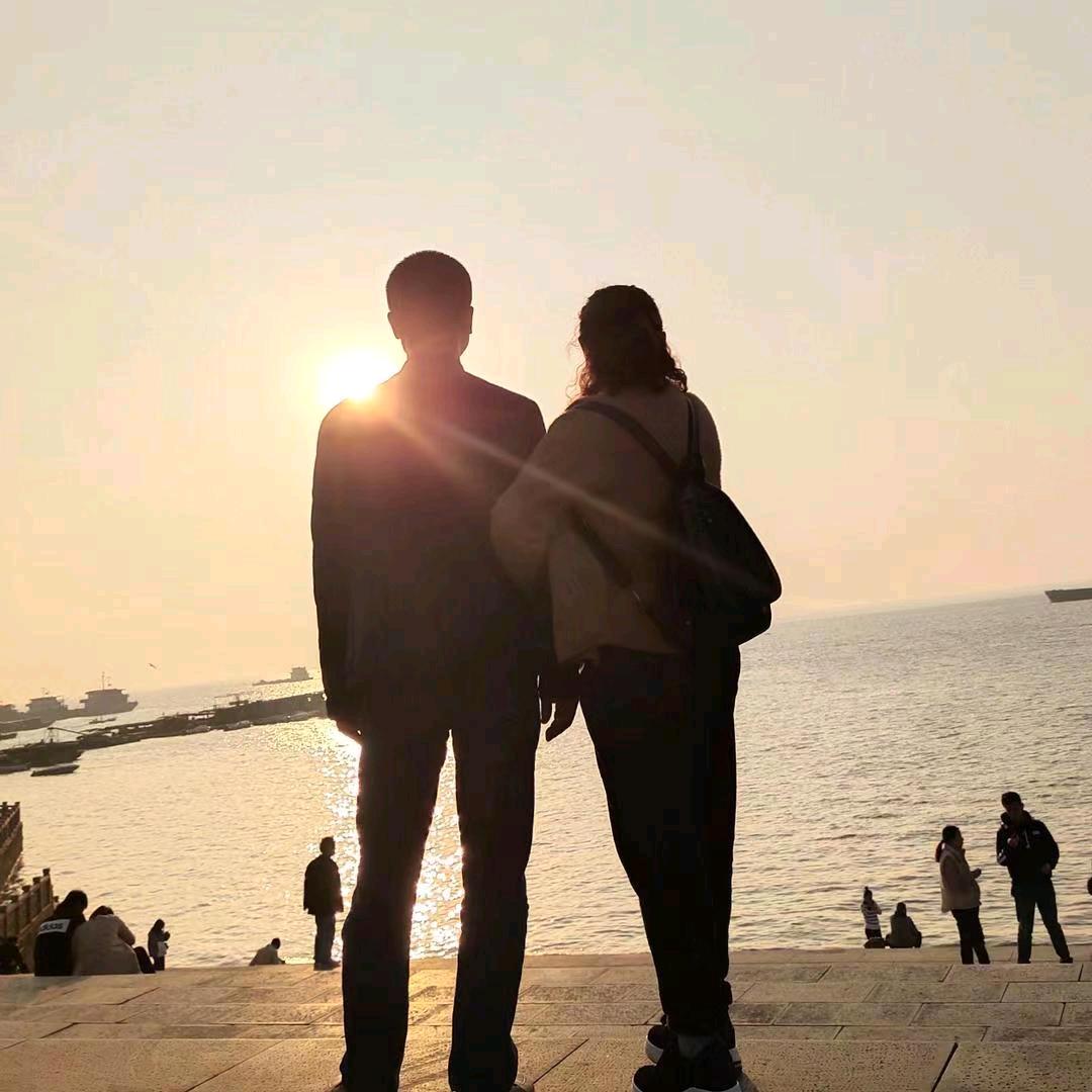 颜海平