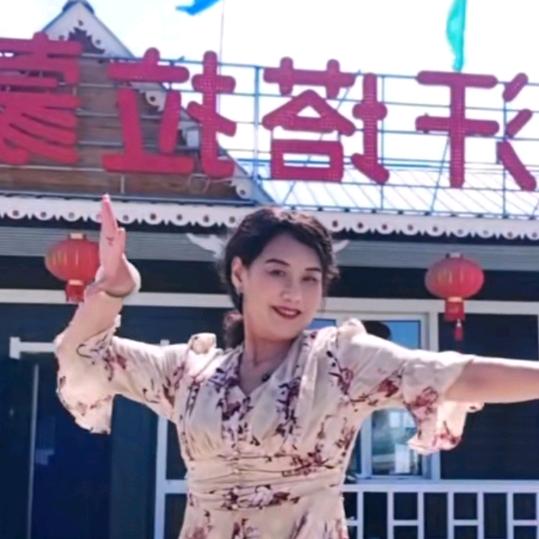 额尔古纳市黑山头《赛汗塔拉蒙餐部落》