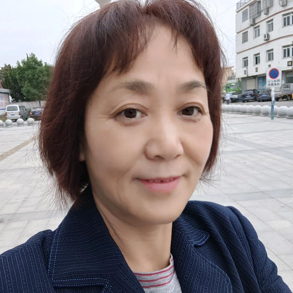 九红。