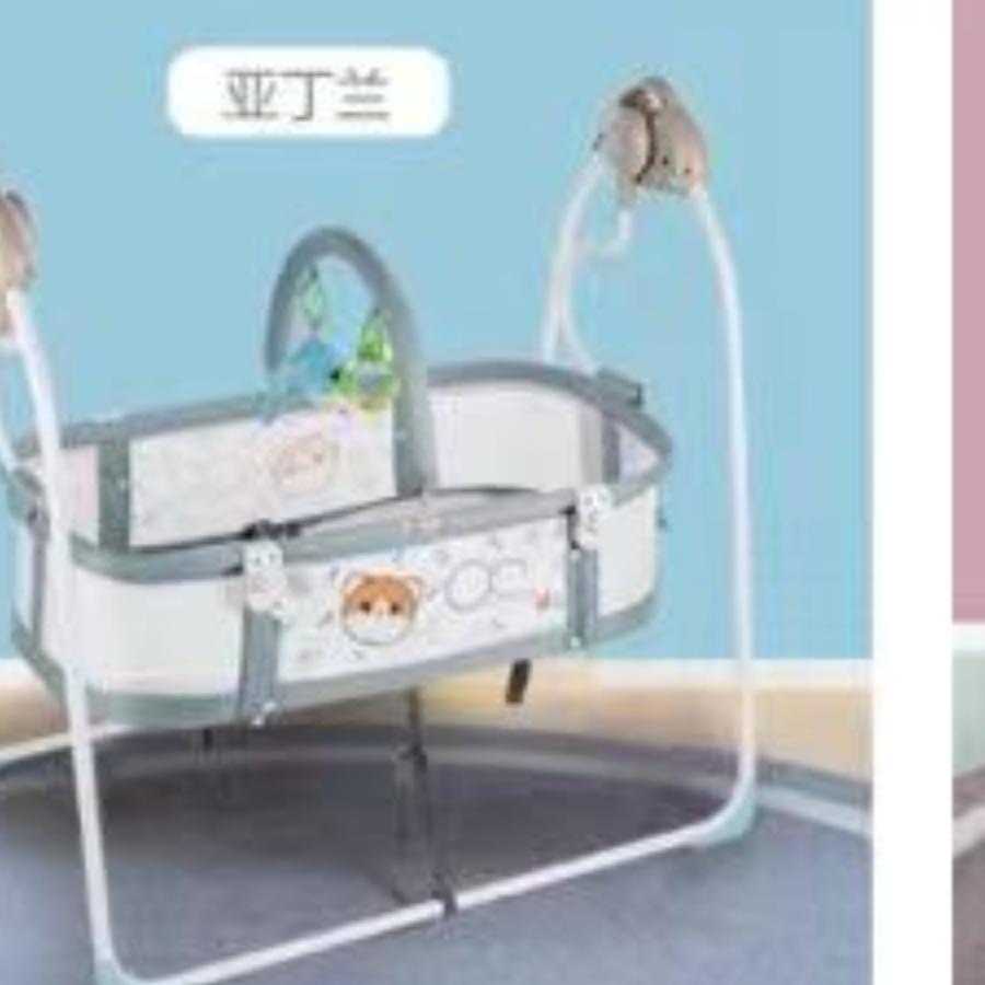 雄鹰展翅
