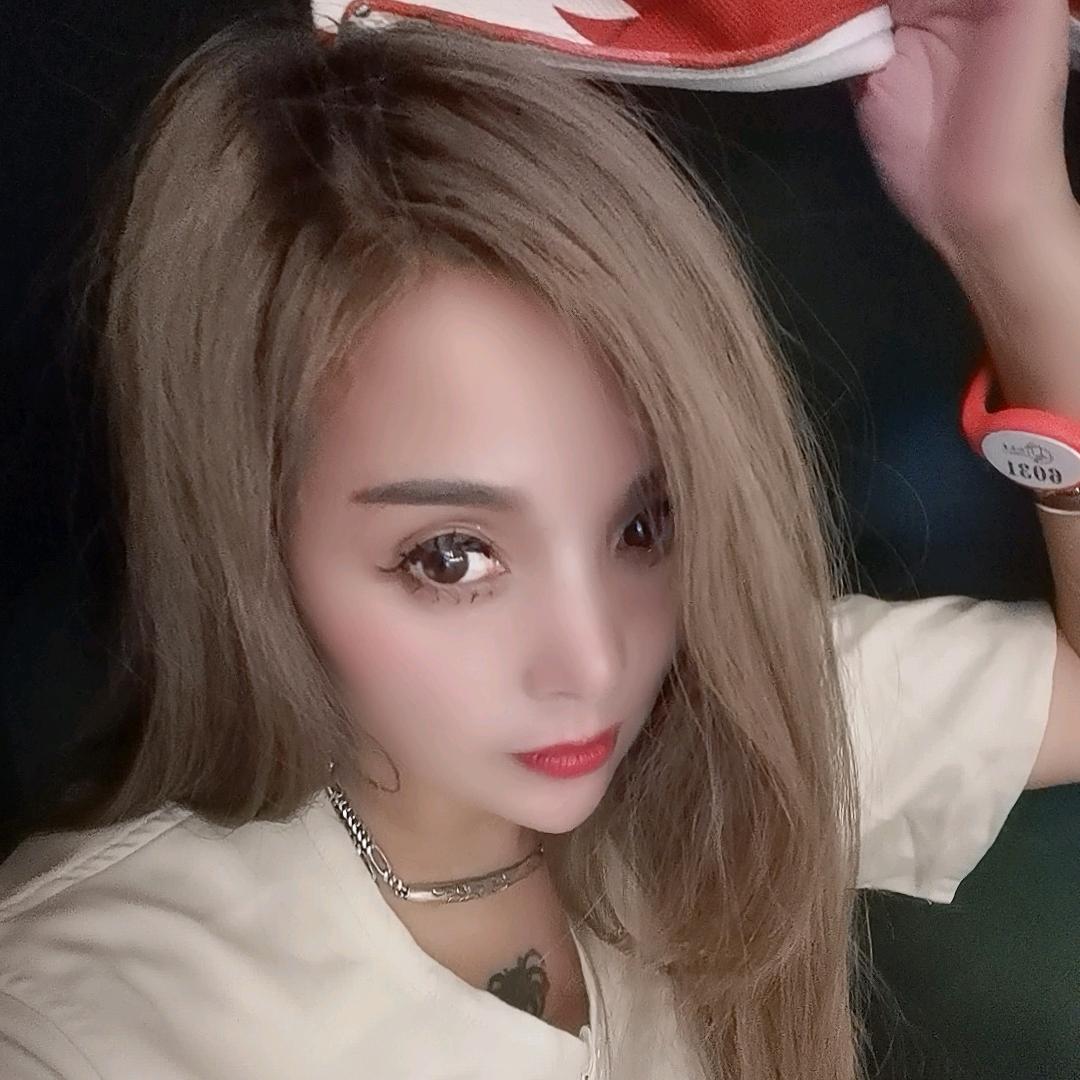 秀秀 厨窗有货