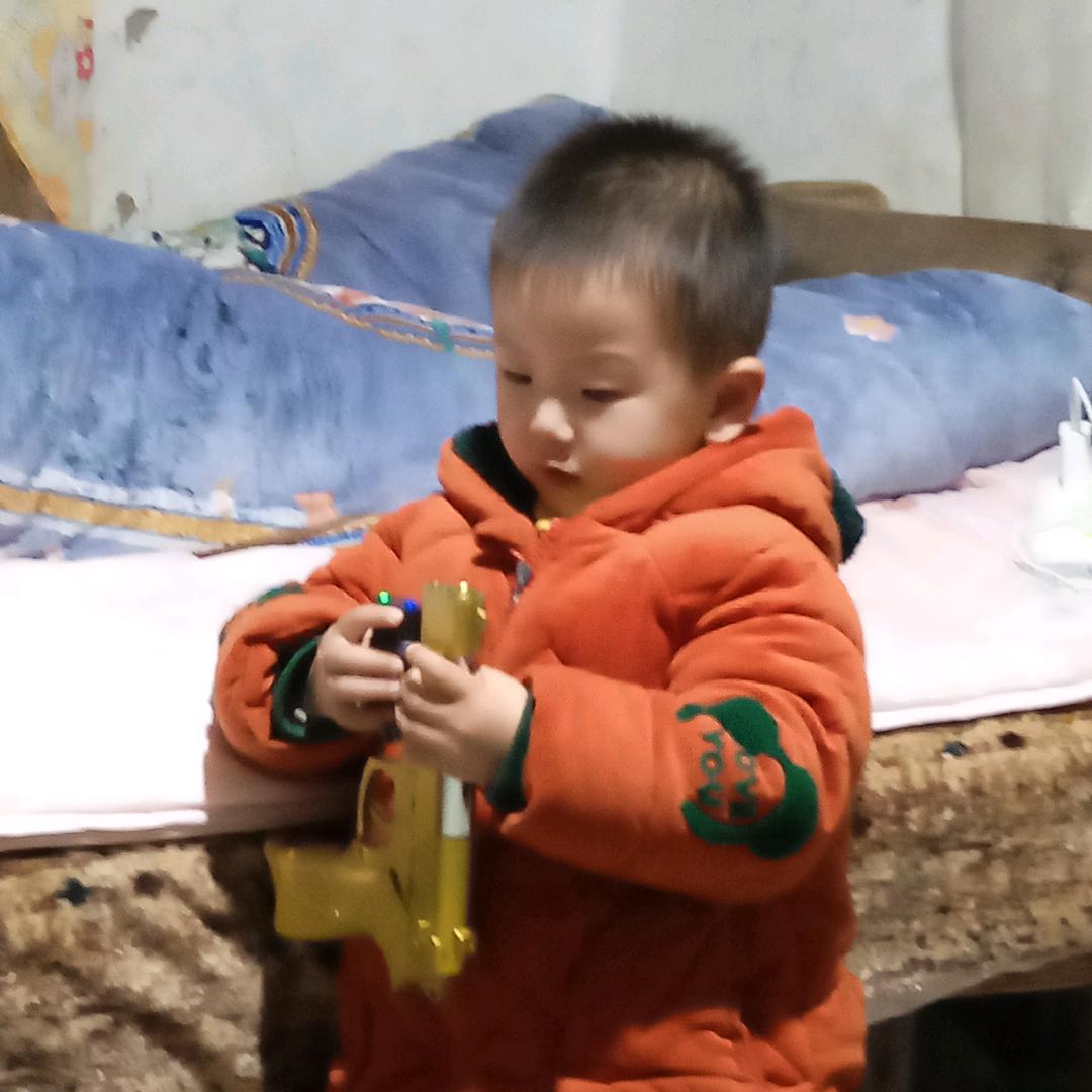 用户4737575773724