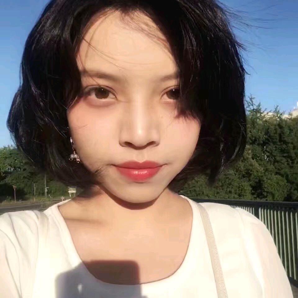 卡蜜娜婚纱馆马姐姐