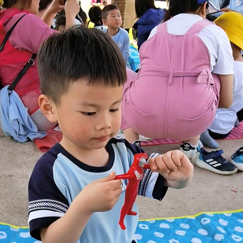 用户5838998013201