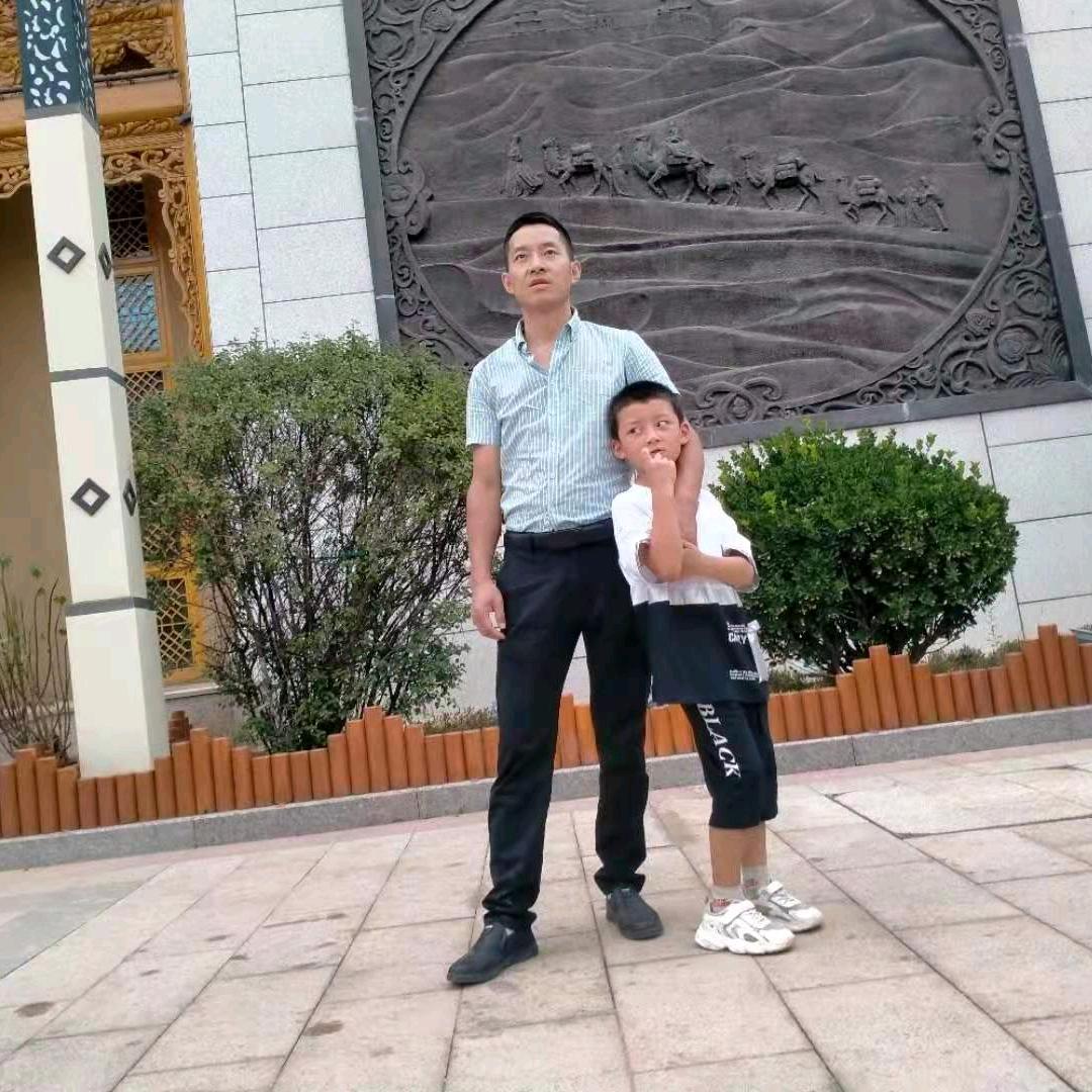 且末县占富牛肉拉面店