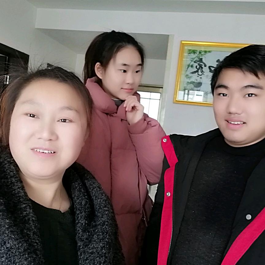 罗瑛