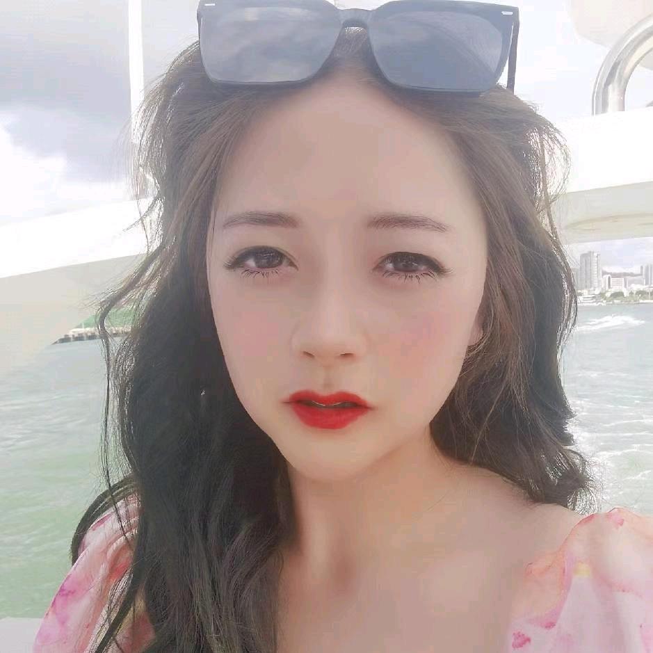 凹凸车汇经理-(香香)