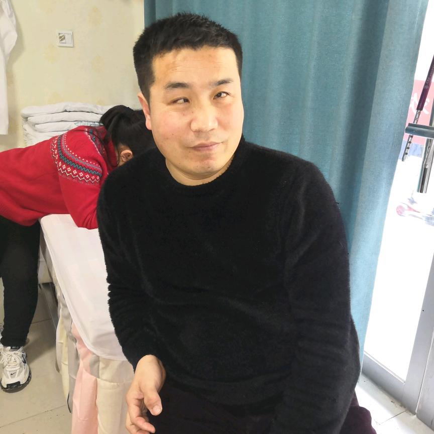 我是江小三盲人推拿光荣东路329号。