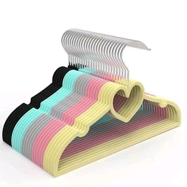 畅之恒植绒衣架生产厂家