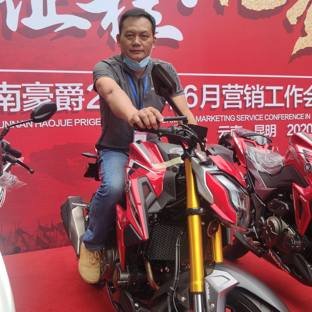 宁洱县豪爵摩托车（老冯）