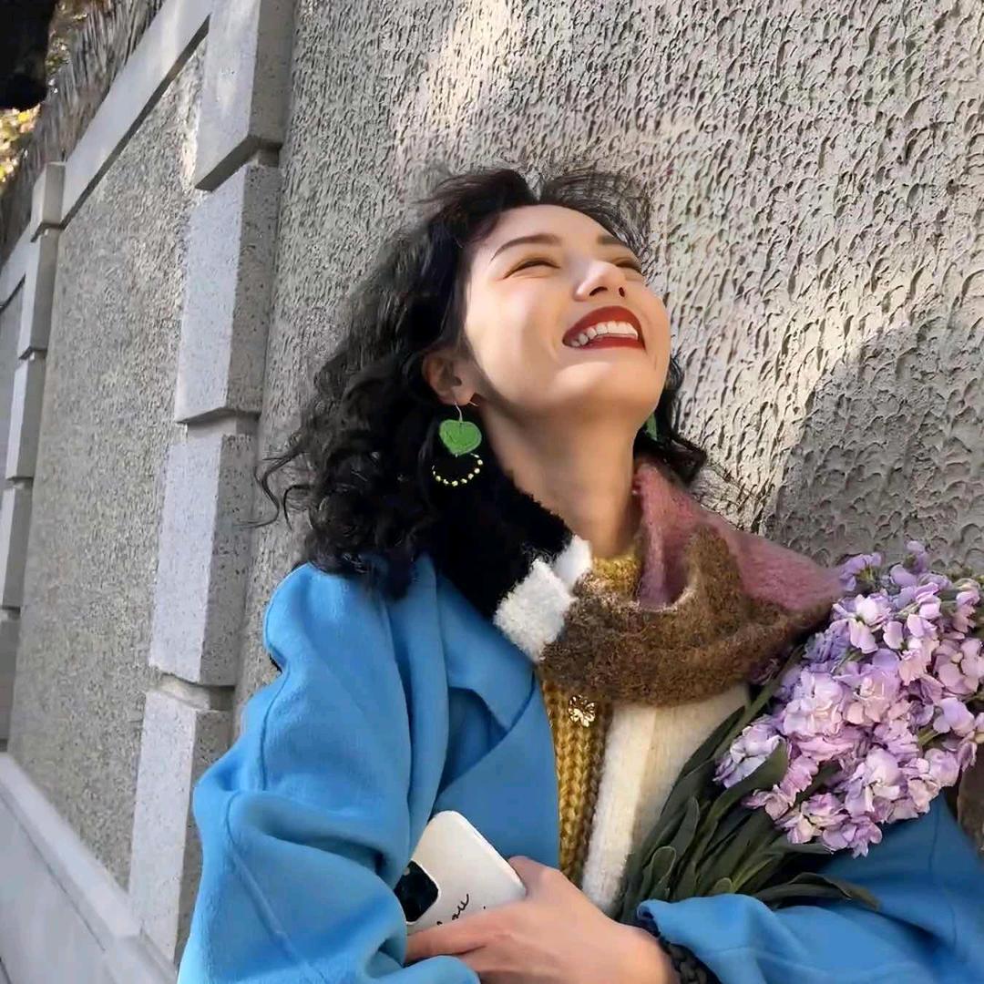 🌸꧁不念༒过往꧂🌸