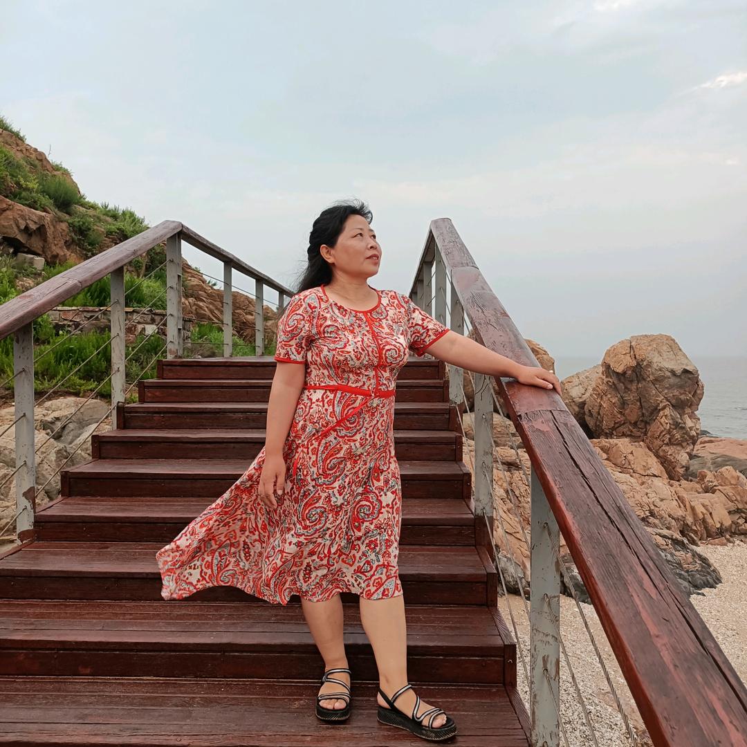 爱旅游的燕子