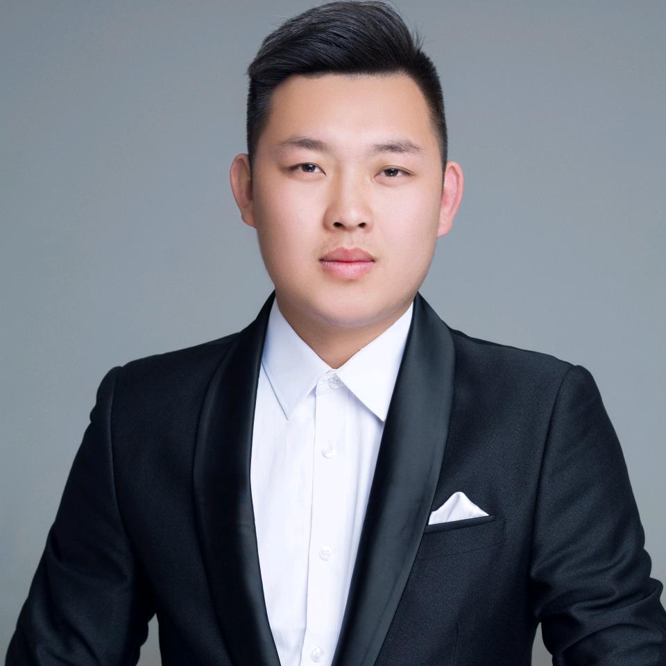 慈利县三官寺爱贝幼儿园园长爸爸