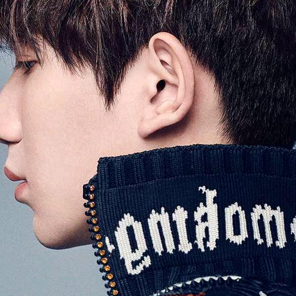 林地路上的小小苏