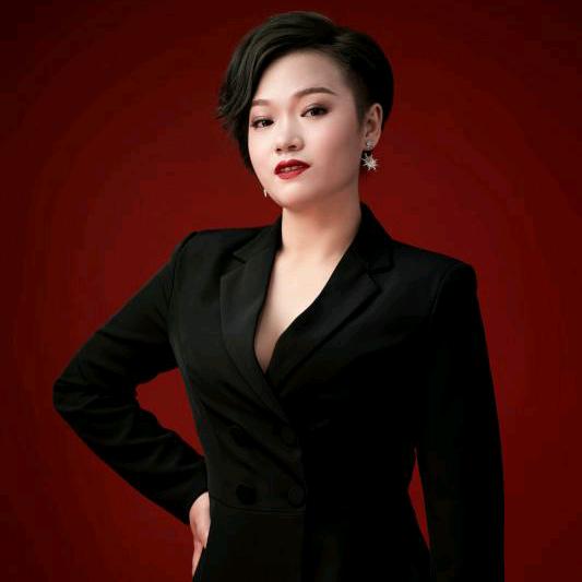 汝砺南油源头女装+数字经济