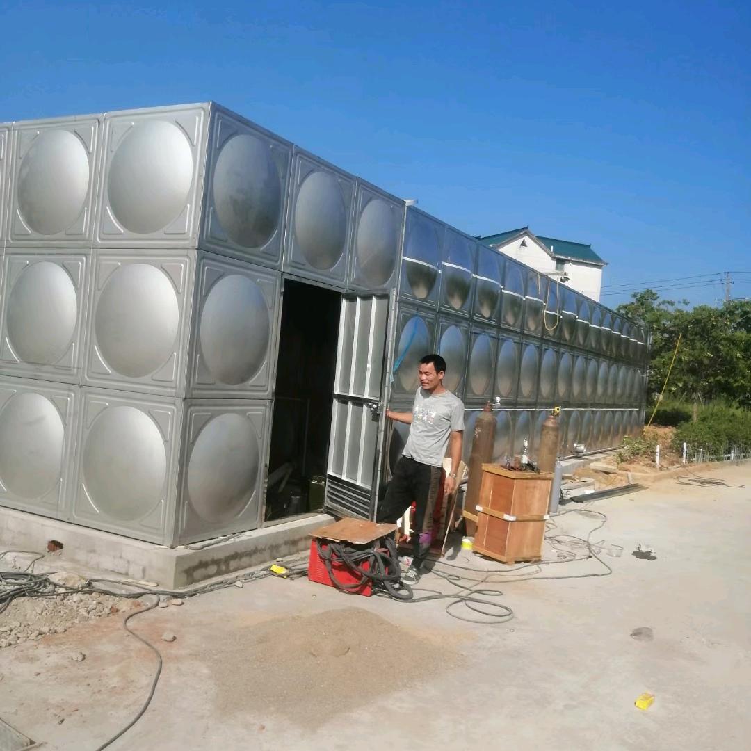 专业不锈钢水箱焊接，(韦大关)