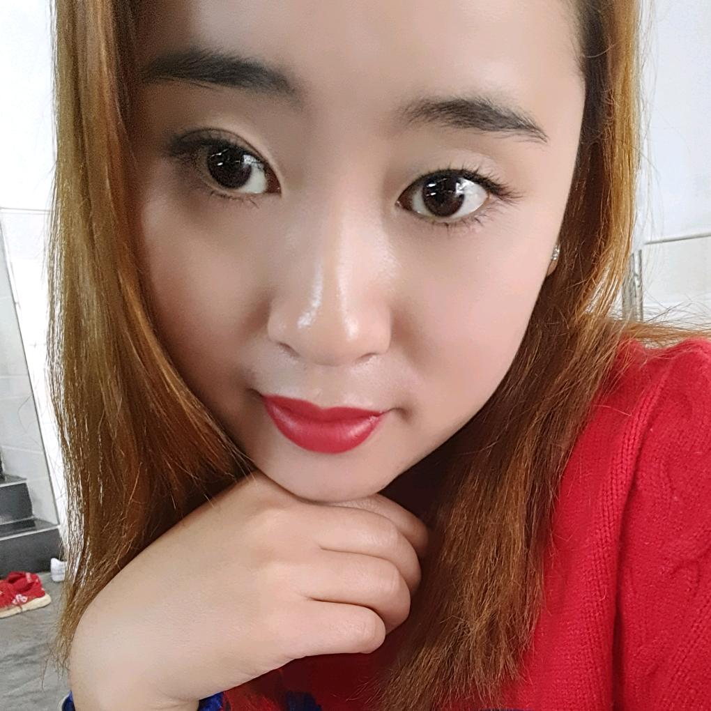 爱笑的娜娜