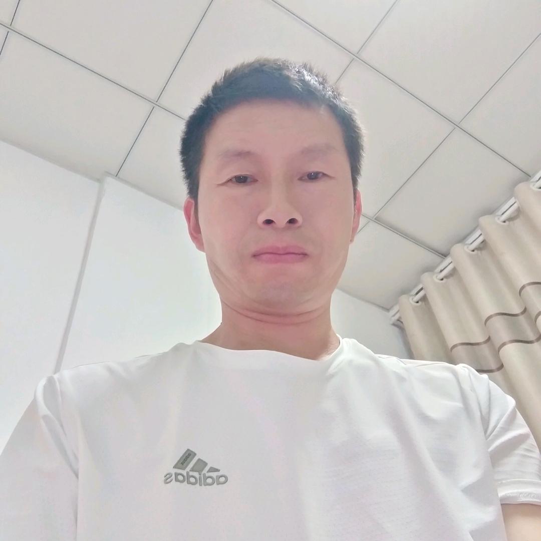 王鑫