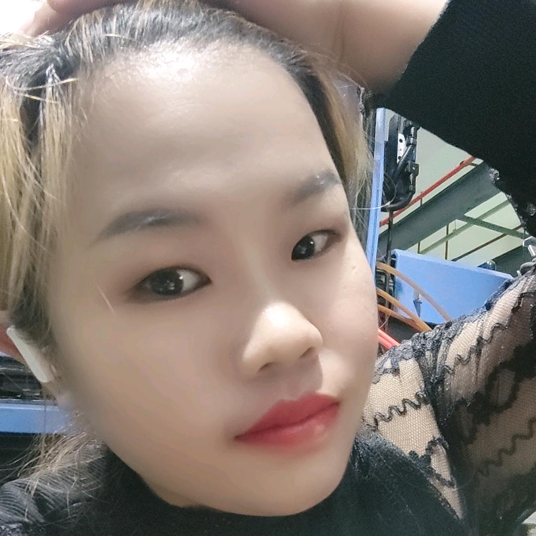 ㄨ心已碎、谁来慰