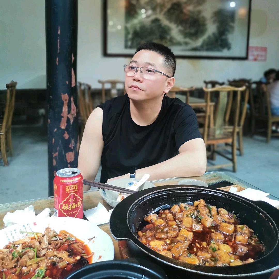 老梁寻游